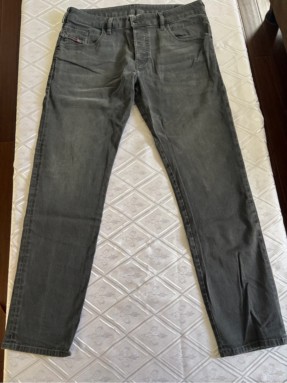 Diesel Men’s Slim Straight Jeans in Charcoal Gray